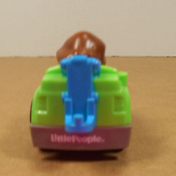 Fisher Price Little People Wheelie Green Tow Truck - Picture 3 of 4